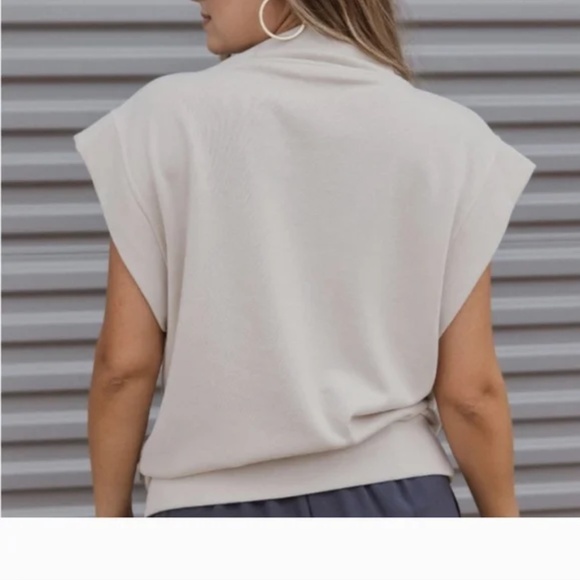 Abercrombie and Fitch oversized half-zip tunic vest quarter zip vest - Picture 3 of 8